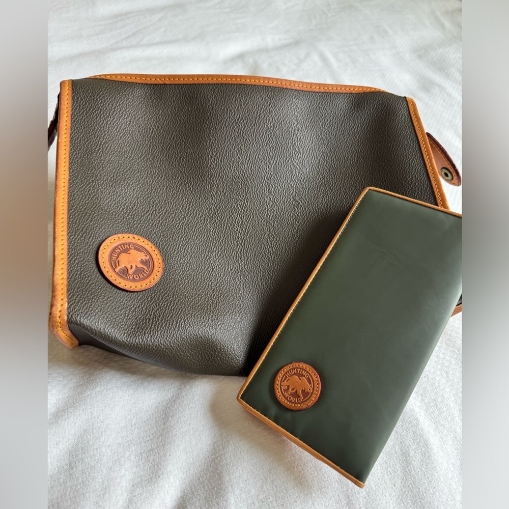 🙏Hunting World Pouch with brown wallet
